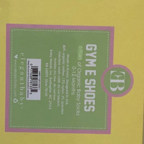 NIB Elegant Baby Girl Socks Gift Box Set - Gym Shoes Design - Size 0-12 Months - Picture 2 of 3